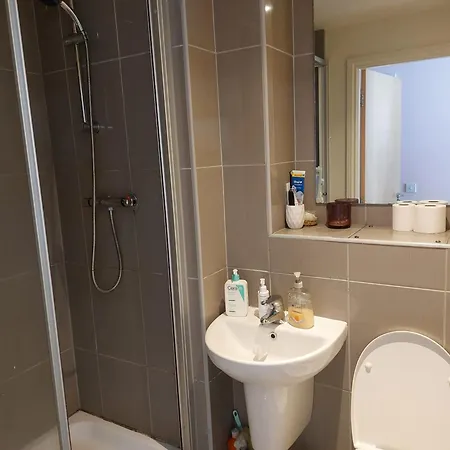Apartment En-suite Flat In Leeds Centre