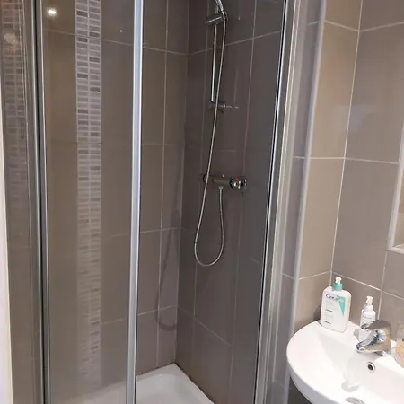 En-suite Flat In Leeds Centre