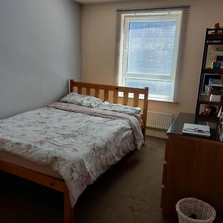 En-suite Flat In Leeds Centre Apartment
